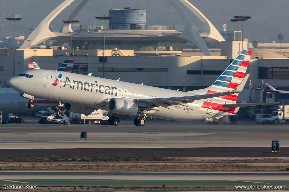 American Airlines Boeing 737-800 N342PM at Los Angeles International Airport (KLAX/LAX) American Airlines Boeing 737-800 N342PM at Los Angeles International Airport (KLAX/LAX)