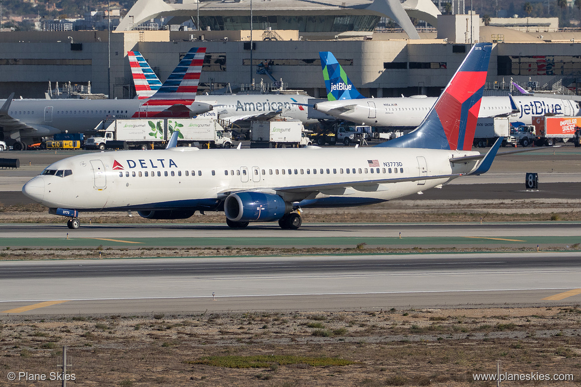 Delta Air Lines Boeing 737-800 N3773D at Los Angeles International Airport (KLAX/LAX) Delta Air Lines Boeing 737-800 N3773D at Los Angeles International Airport (KLAX/LAX)