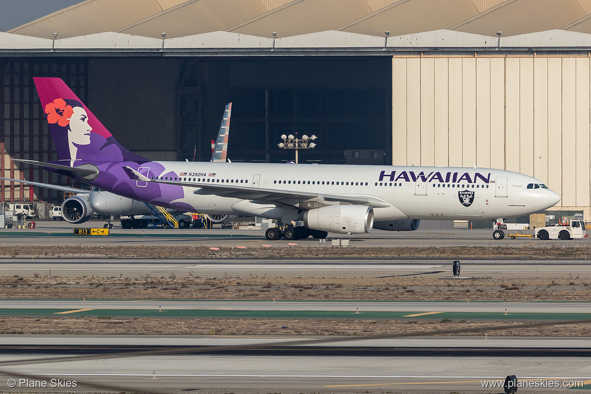 Hawaiian Airlines Airbus A330-200 N392HA at Los Angeles International Airport (KLAX/LAX) Hawaiian Airlines Airbus A330-200 N392HA at Los Angeles International Airport (KLAX/LAX)