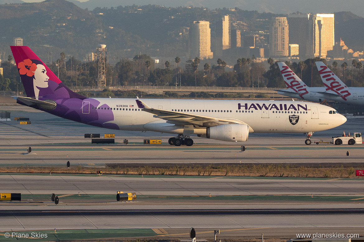 Hawaiian Airlines Airbus A330-200 N393HA at Los Angeles International Airport (KLAX/LAX)