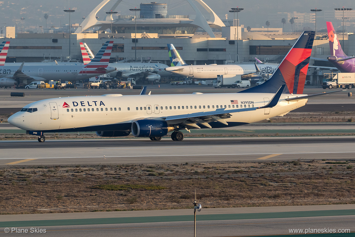 Delta Air Lines Boeing 737-800 N395DN at Los Angeles International Airport (KLAX/LAX) Delta Air Lines Boeing 737-800 N395DN at Los Angeles International Airport (KLAX/LAX)