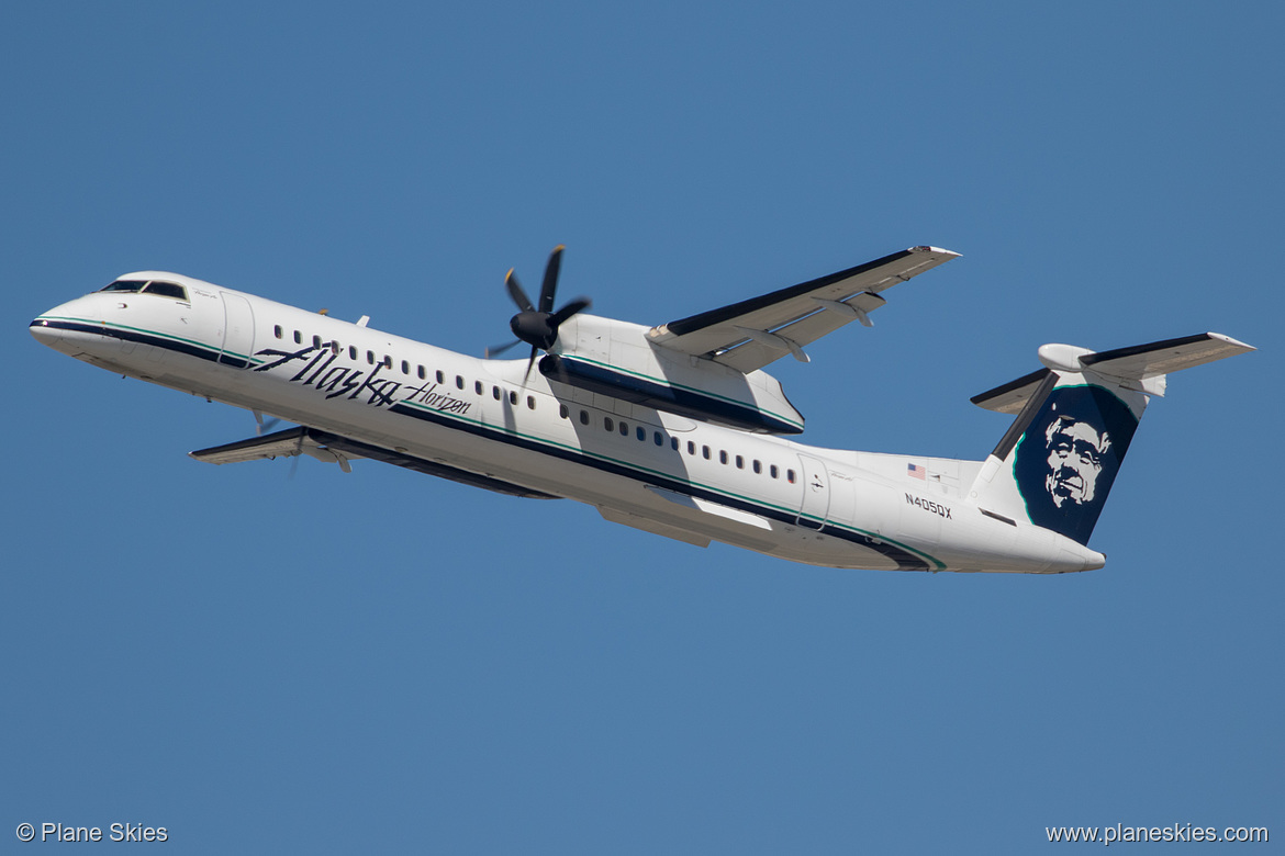 Horizon Air DHC Dash-8-400 N405QX at Los Angeles International Airport (KLAX/LAX) Horizon Air DHC Dash-8-400 N405QX at Los Angeles International Airport (KLAX/LAX)