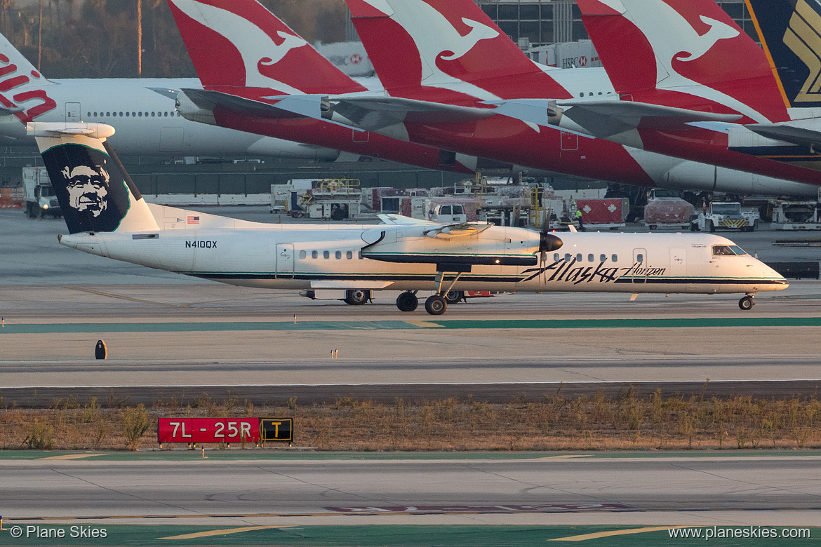 Horizon Air DHC Dash-8-400 N410QX at Los Angeles International Airport (KLAX/LAX)