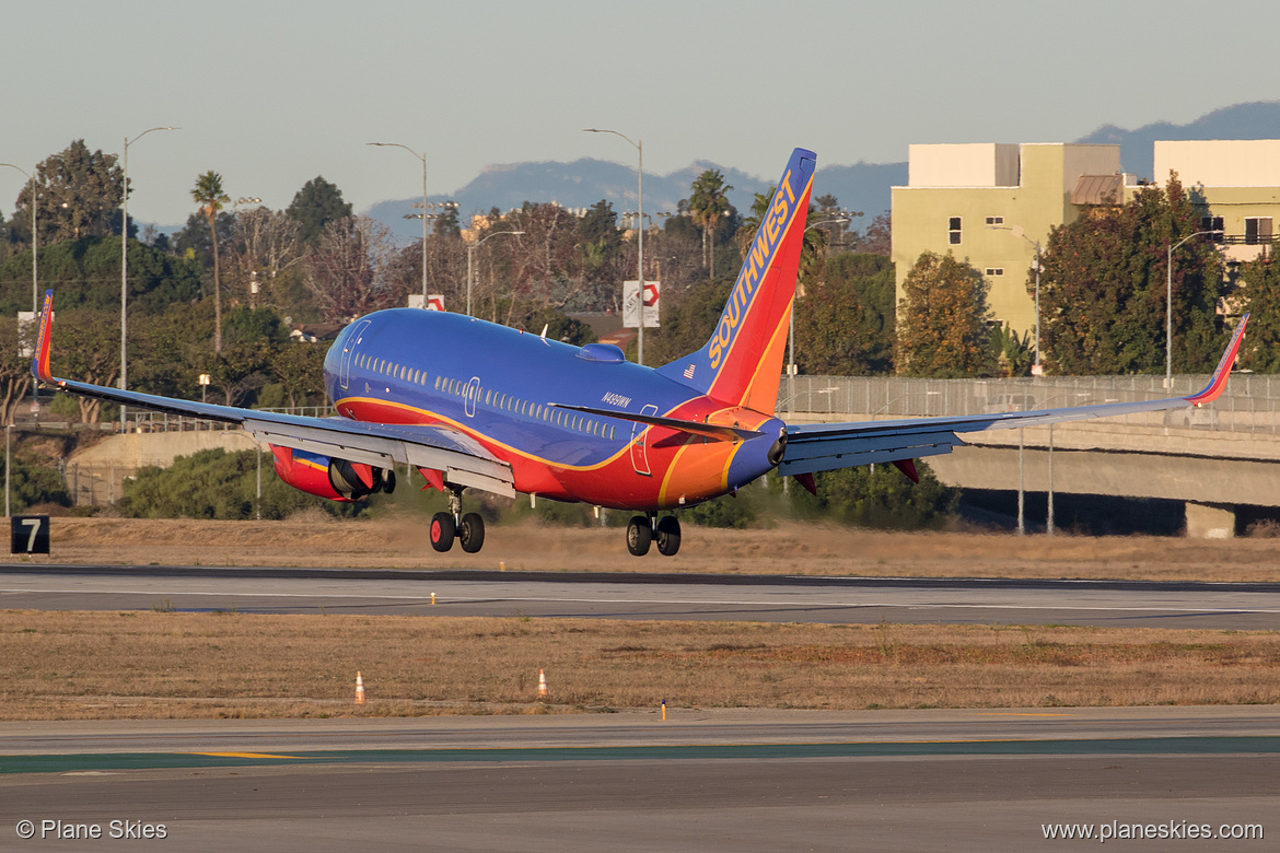 Southwest Airlines Boeing 737-700 N499WN at Los Angeles International Airport (KLAX/LAX)