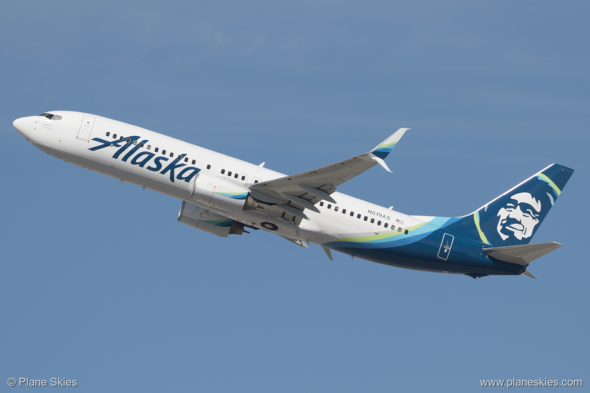 Alaska Airlines Boeing 737-800 N519AS at Los Angeles International Airport (KLAX/LAX)