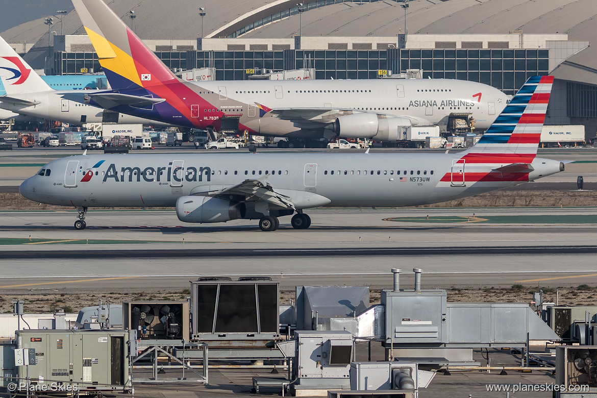 American Airlines Airbus A321-200 N573UW at Los Angeles International Airport (KLAX/LAX) American Airlines Airbus A321-200 N573UW at Los Angeles International Airport (KLAX/LAX)