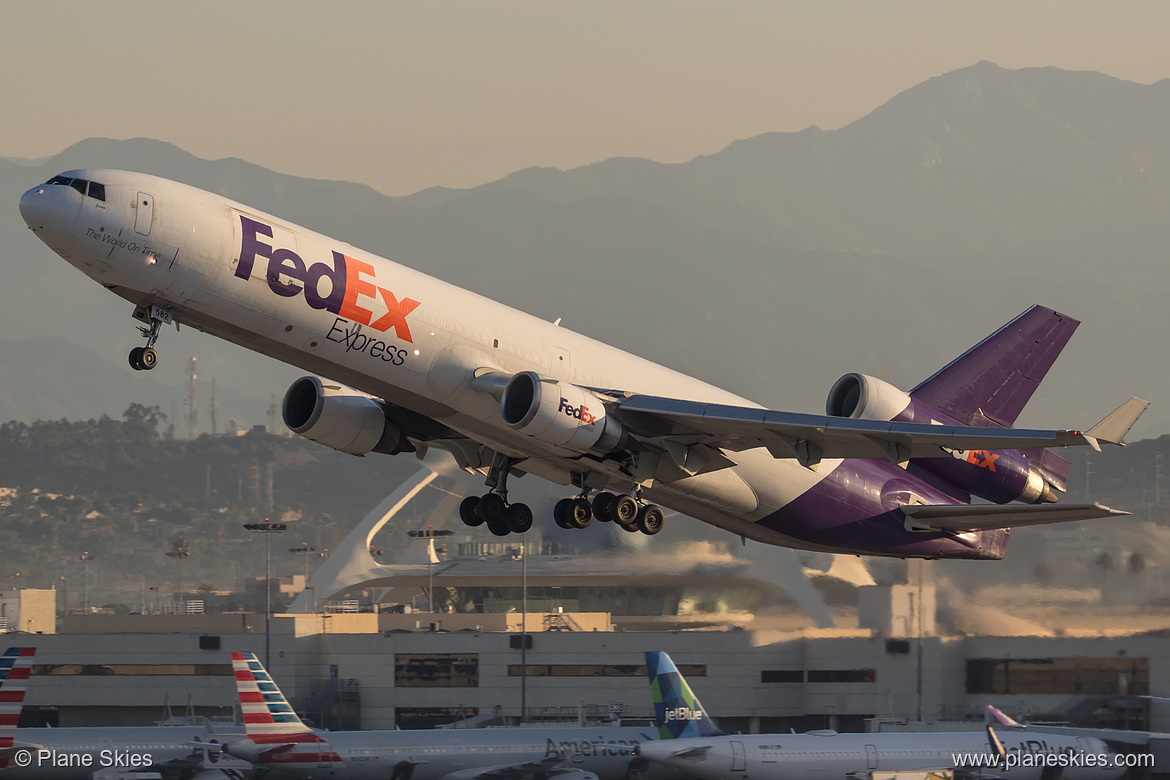 FedEx McDonnell Douglas MD-11F N582FE at Los Angeles International Airport (KLAX/LAX)