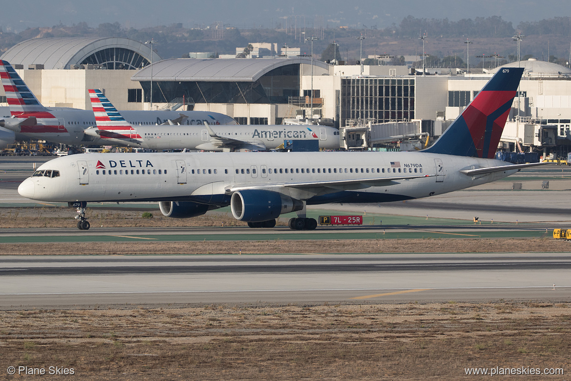 Delta Air Lines Boeing 757-200 N679DA at Los Angeles International Airport (KLAX/LAX) Delta Air Lines Boeing 757-200 N679DA at Los Angeles International Airport (KLAX/LAX)