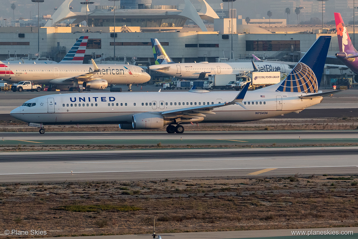 United Airlines Boeing 737-900ER N75436 at Los Angeles International Airport (KLAX/LAX)