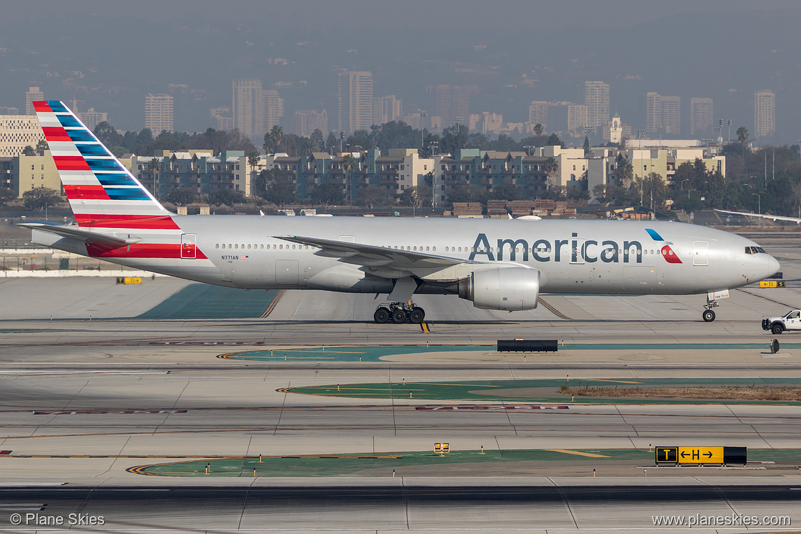 American Airlines Boeing 777-200ER N771AN at Los Angeles International Airport (KLAX/LAX) American Airlines Boeing 777-200ER N771AN at Los Angeles International Airport (KLAX/LAX)