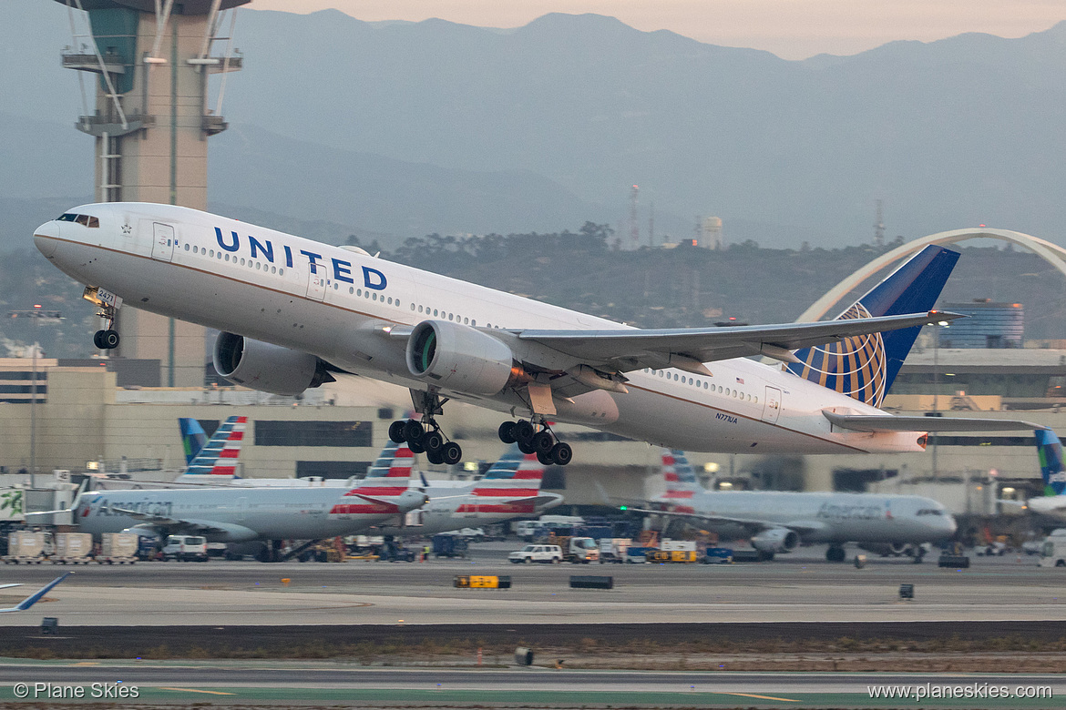 United Airlines Boeing 777-200 N771UA at Los Angeles International Airport (KLAX/LAX)