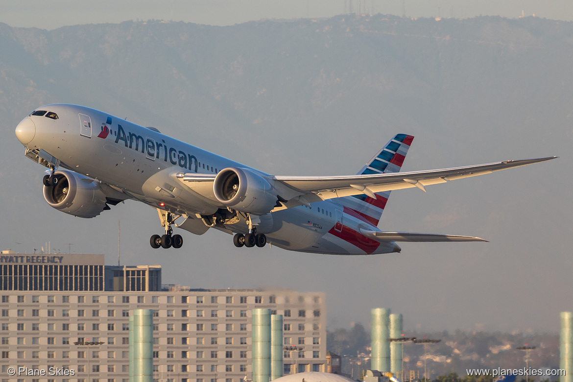 American Airlines Boeing 787-8 N815AA at Los Angeles International Airport (KLAX/LAX) American Airlines Boeing 787-8 N815AA at Los Angeles International Airport (KLAX/LAX)