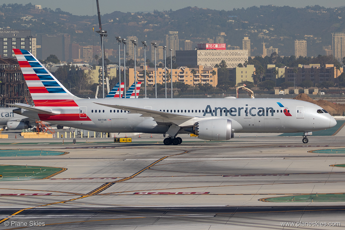 American Airlines Boeing 787-8 N817AN at Los Angeles International Airport (KLAX/LAX) American Airlines Boeing 787-8 N817AN at Los Angeles International Airport (KLAX/LAX)