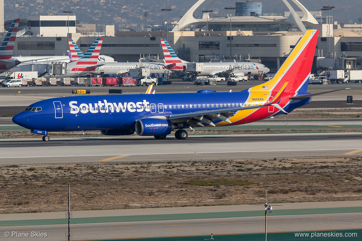 Southwest Airlines Boeing 737-800 N8668A at Los Angeles International Airport (KLAX/LAX) Southwest Airlines Boeing 737-800 N8668A at Los Angeles International Airport (KLAX/LAX)