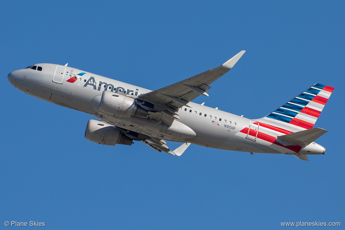 American Airlines Airbus A319-100 N9011P at Los Angeles International Airport (KLAX/LAX)