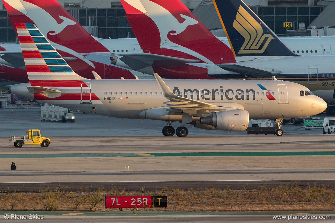American Airlines Airbus A319-100 N9011P at Los Angeles International Airport (KLAX/LAX)