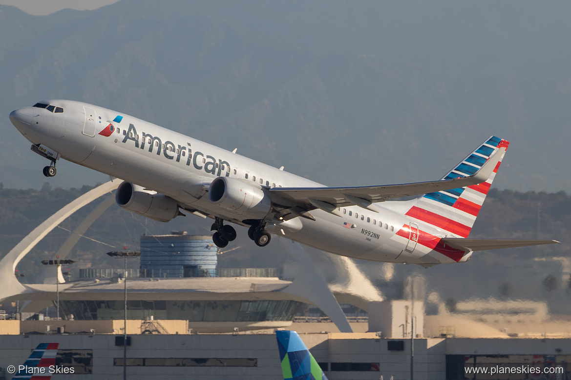 American Airlines Boeing 737-800 N992NN at Los Angeles International Airport (KLAX/LAX)