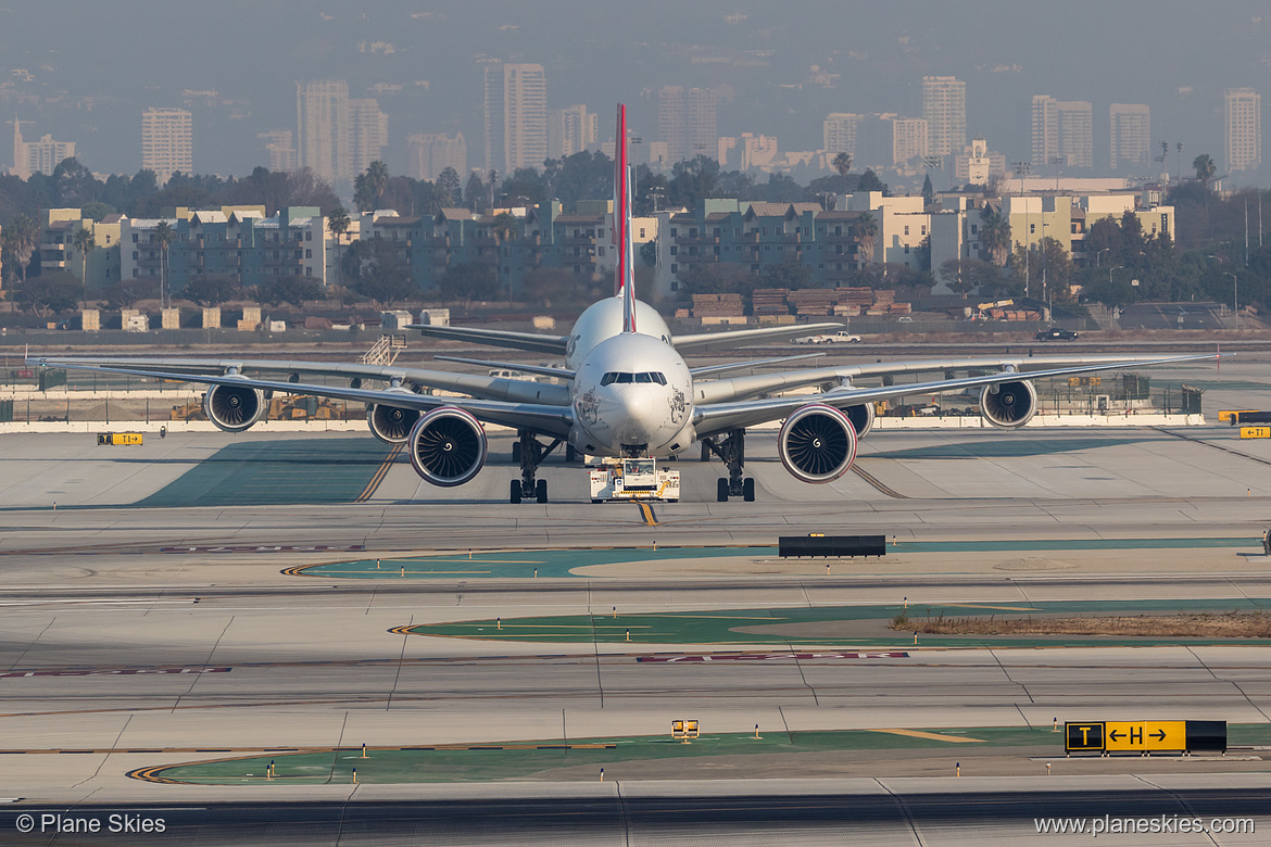 Virgin Australia Boeing 777-300ER VH-VPD at Los Angeles International Airport (KLAX/LAX)