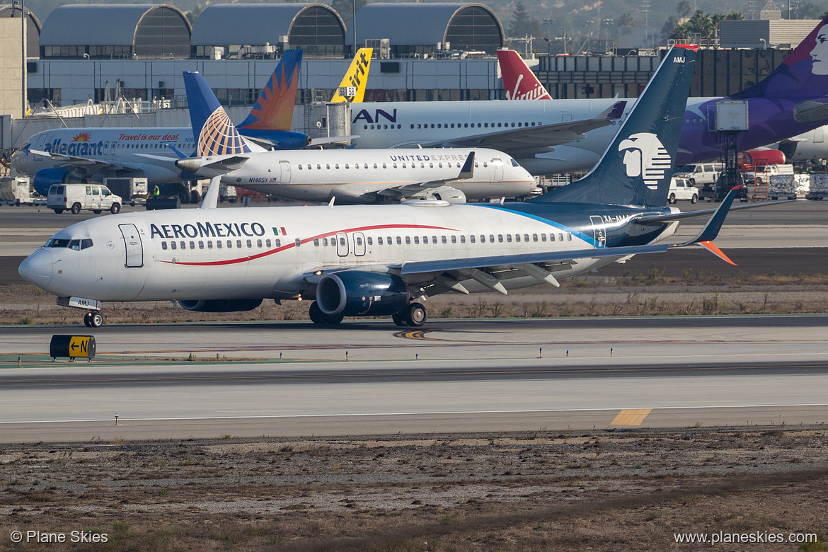 Aeroméxico Boeing 737-800 XA-AMJ at Los Angeles International Airport (KLAX/LAX)