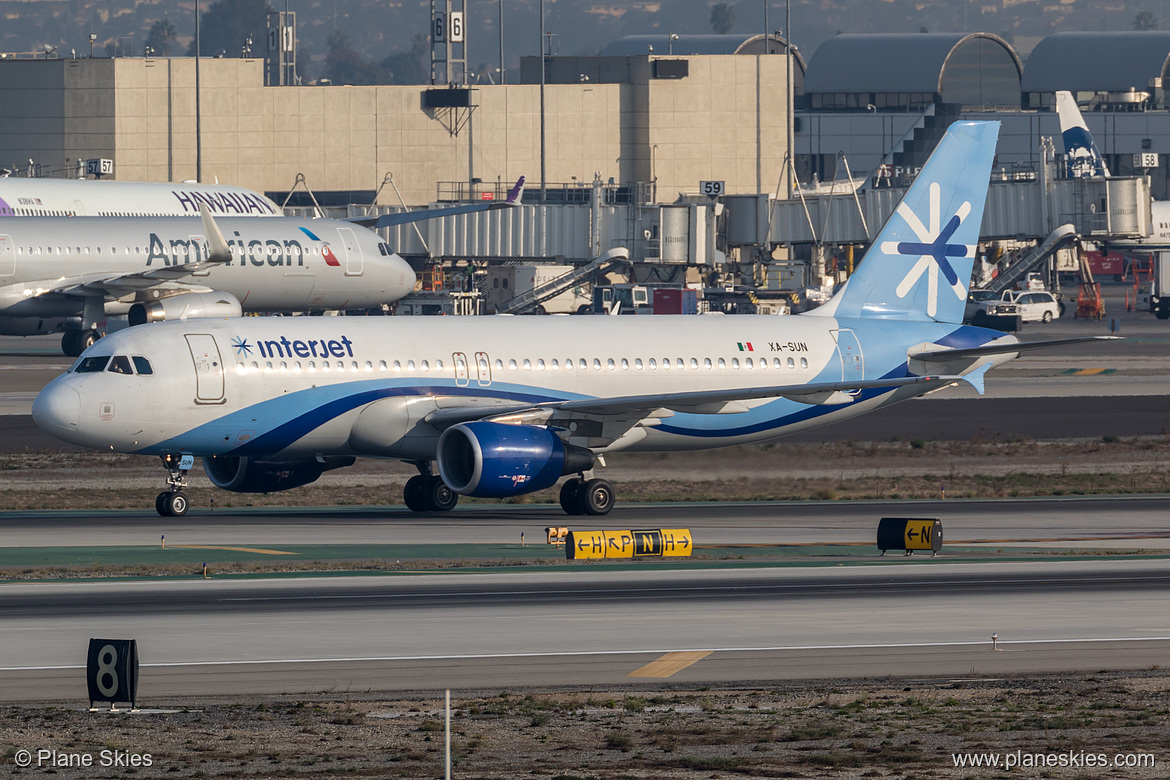 Interjet Airbus A320-200 XA-SUN at Los Angeles International Airport (KLAX/LAX) Interjet Airbus A320-200 XA-SUN at Los Angeles International Airport (KLAX/LAX)