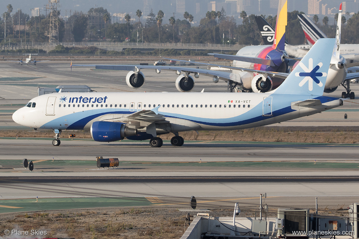 Interjet Airbus A320-200 XA-VCT at Los Angeles International Airport (KLAX/LAX)