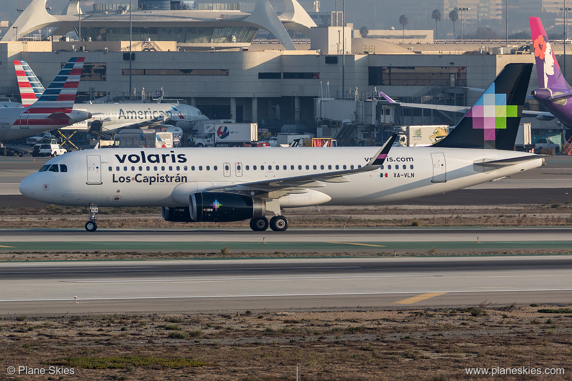 Volaris Airbus A320-200 XA-VLN at Los Angeles International Airport (KLAX/LAX) Volaris Airbus A320-200 XA-VLN at Los Angeles International Airport (KLAX/LAX)