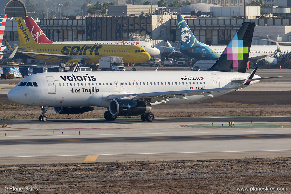Volaris Airbus A320-200 XA-VLP at Los Angeles International Airport (KLAX/LAX) Volaris Airbus A320-200 XA-VLP at Los Angeles International Airport (KLAX/LAX)