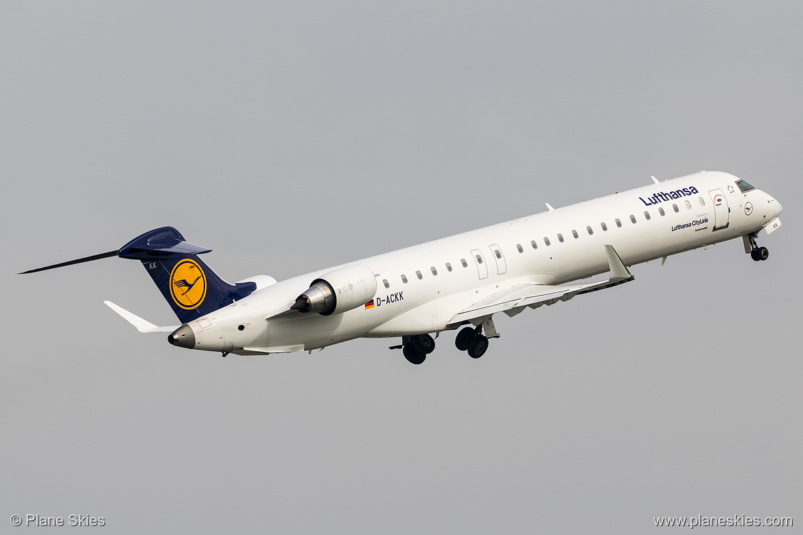 Lufthansa CityLine Canadair CRJ-900 D-ACKK at Munich International Airport (EDDM/MUC) Lufthansa CityLine Canadair CRJ-900 D-ACKK at Munich International Airport (EDDM/MUC)