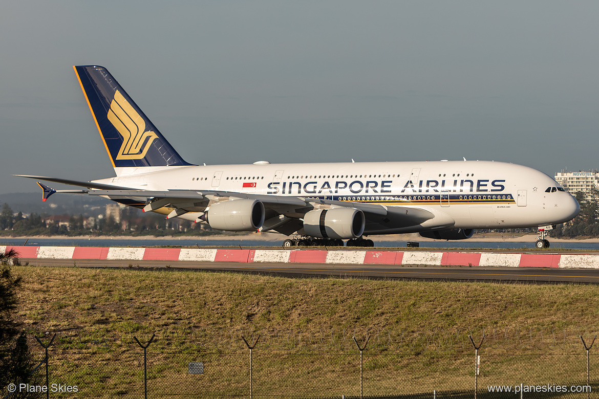 Singapore Airlines Airbus A380-800 9V-SKU at Sydney Kingsford Smith International Airport (YSSY/SYD) Singapore Airlines Airbus A380-800 9V-SKU at Sydney Kingsford Smith International Airport (YSSY/SYD)