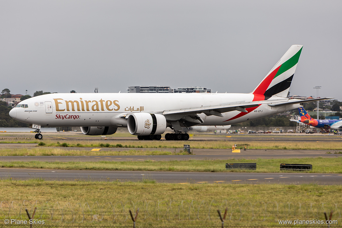 Emirates Boeing 777F A6-EFJ at Sydney Kingsford Smith International Airport (YSSY/SYD) Emirates Boeing 777F A6-EFJ at Sydney Kingsford Smith International Airport (YSSY/SYD)