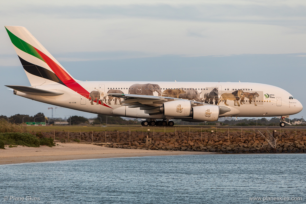 Emirates Airbus A380-800 A6-EOM at Sydney Kingsford Smith International Airport (YSSY/SYD) Emirates Airbus A380-800 A6-EOM at Sydney Kingsford Smith International Airport (YSSY/SYD)