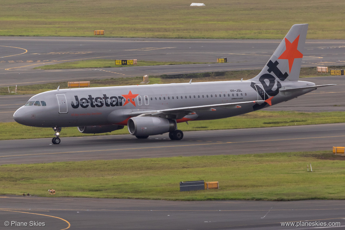 Jetstar Airways Airbus A320-200 VH-JQL at Sydney Kingsford Smith International Airport (YSSY/SYD) Jetstar Airways Airbus A320-200 VH-JQL at Sydney Kingsford Smith International Airport (YSSY/SYD)