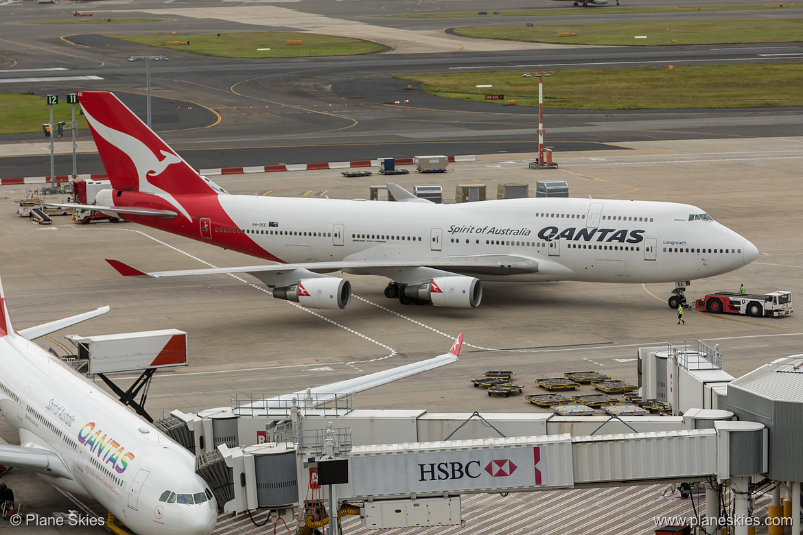 Qantas Boeing 747-400ER VH-OEE at Sydney Kingsford Smith International Airport (YSSY/SYD)