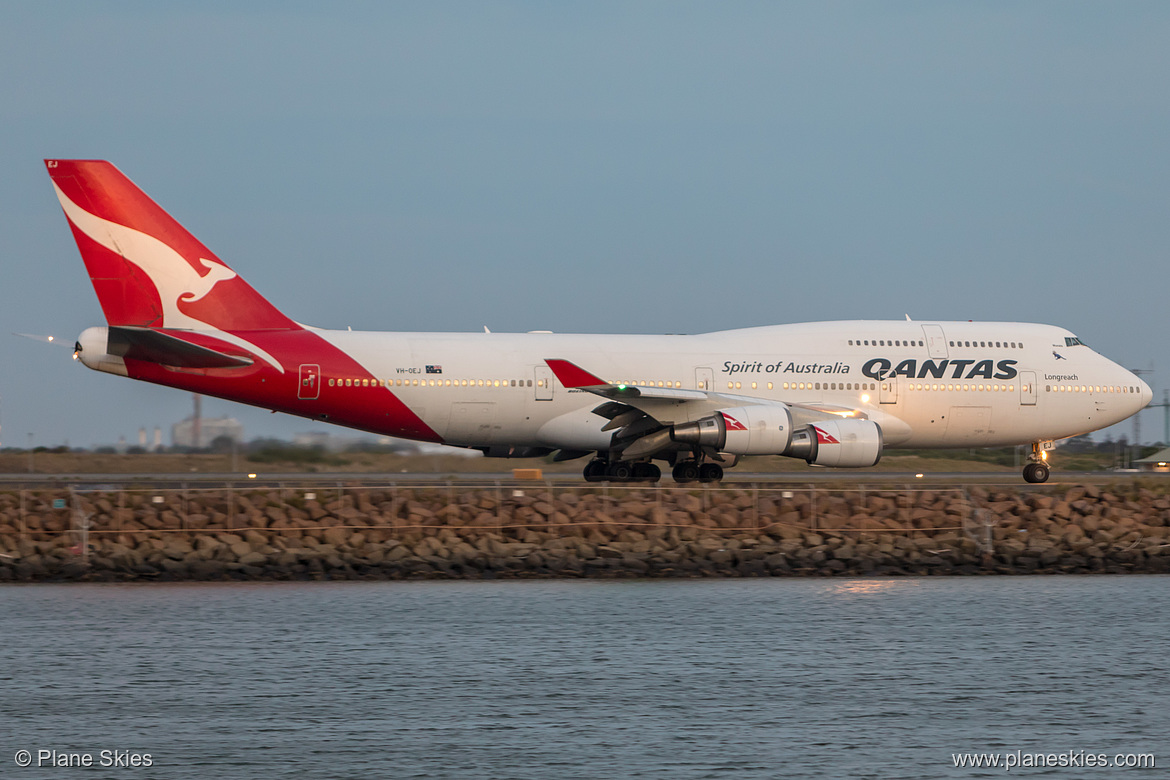 Qantas Boeing 747-400ER VH-OEJ at Sydney Kingsford Smith International Airport (YSSY/SYD)