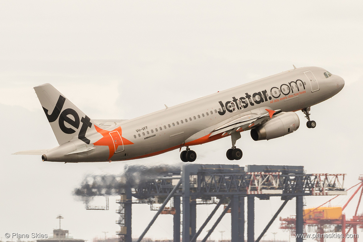 Jetstar Airways Airbus A320-200 VH-VFF at Sydney Kingsford Smith International Airport (YSSY/SYD)