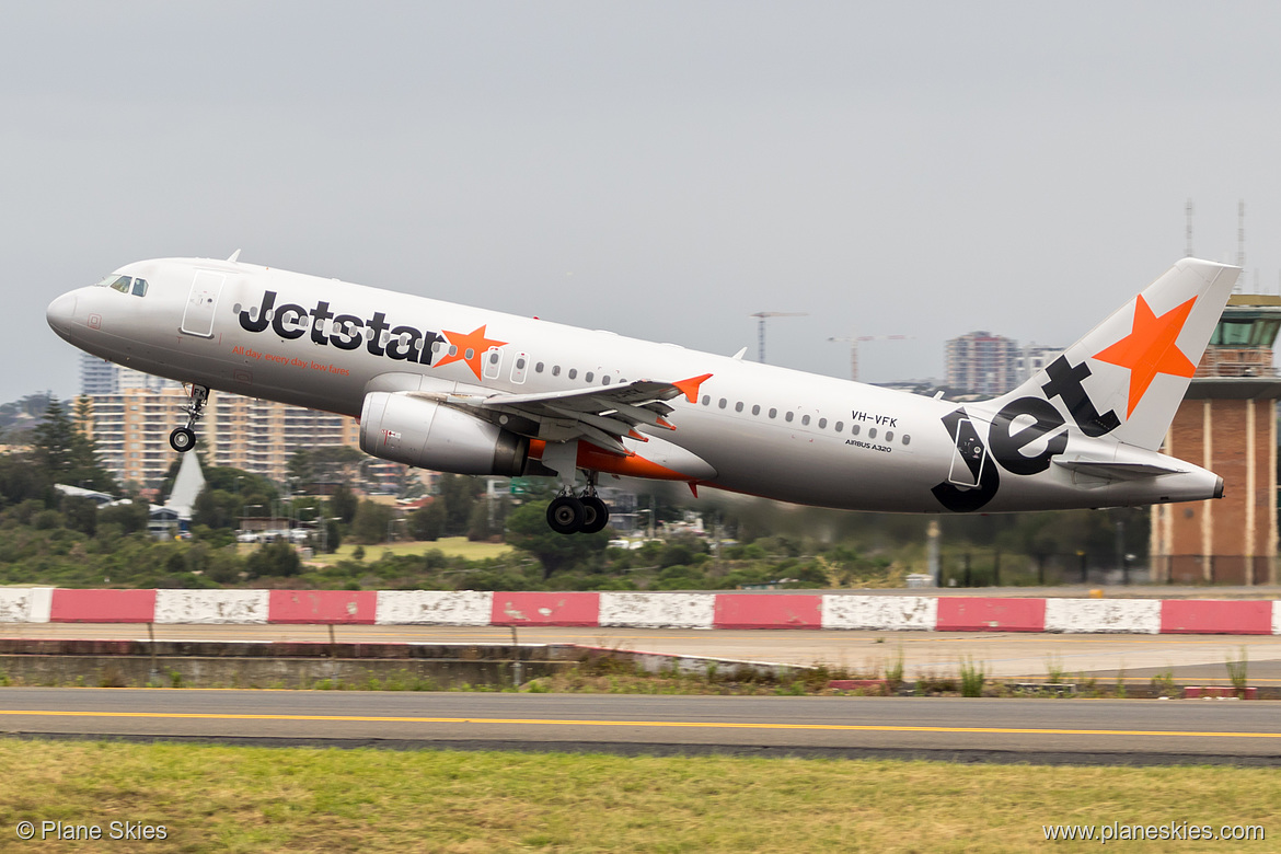 Jetstar Airways Airbus A320-200 VH-VFK at Sydney Kingsford Smith International Airport (YSSY/SYD) Jetstar Airways Airbus A320-200 VH-VFK at Sydney Kingsford Smith International Airport (YSSY/SYD)