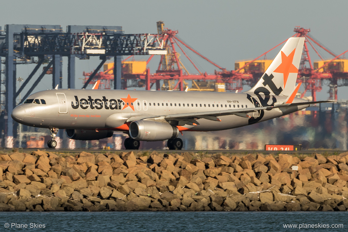 Jetstar Airways Airbus A320-200 VH-VFN at Sydney Kingsford Smith International Airport (YSSY/SYD) Jetstar Airways Airbus A320-200 VH-VFN at Sydney Kingsford Smith International Airport (YSSY/SYD)