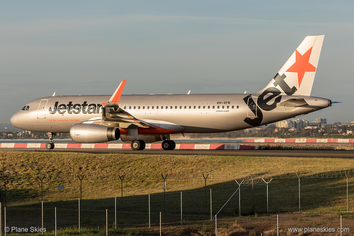 Jetstar Airways Airbus A320-200 VH-VFN at Sydney Kingsford Smith International Airport (YSSY/SYD) Jetstar Airways Airbus A320-200 VH-VFN at Sydney Kingsford Smith International Airport (YSSY/SYD)