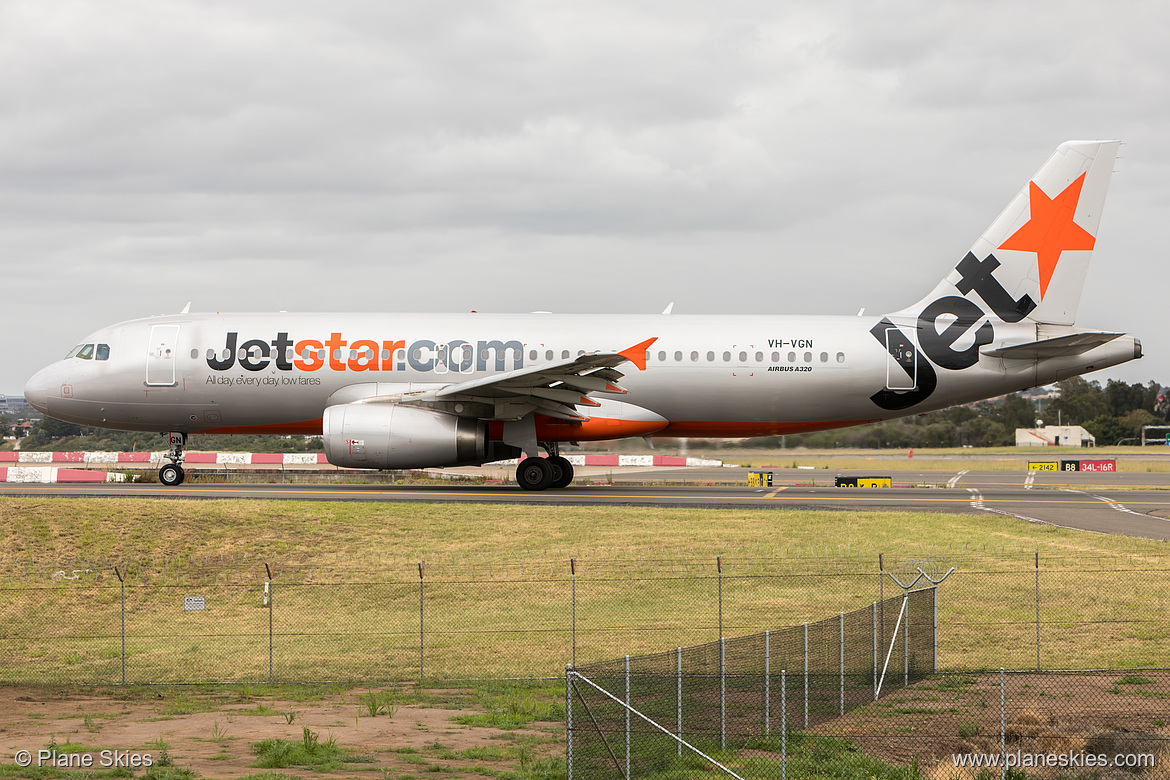 Jetstar Airways Airbus A320-200 VH-VGN at Sydney Kingsford Smith International Airport (YSSY/SYD) Jetstar Airways Airbus A320-200 VH-VGN at Sydney Kingsford Smith International Airport (YSSY/SYD)