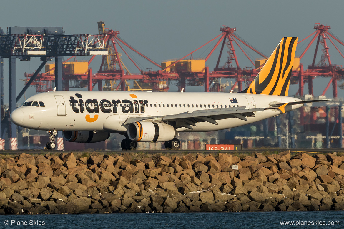 Tigerair Australia Airbus A320-200 VH-VNR at Sydney Kingsford Smith International Airport (YSSY/SYD) Tigerair Australia Airbus A320-200 VH-VNR at Sydney Kingsford Smith International Airport (YSSY/SYD)
