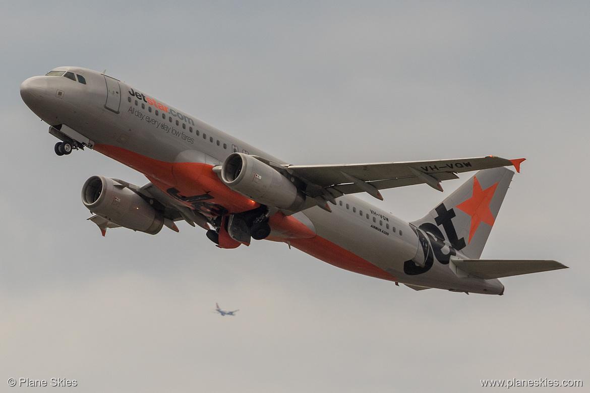 Jetstar Airways Airbus A320-200 VH-VQW at Sydney Kingsford Smith International Airport (YSSY/SYD)