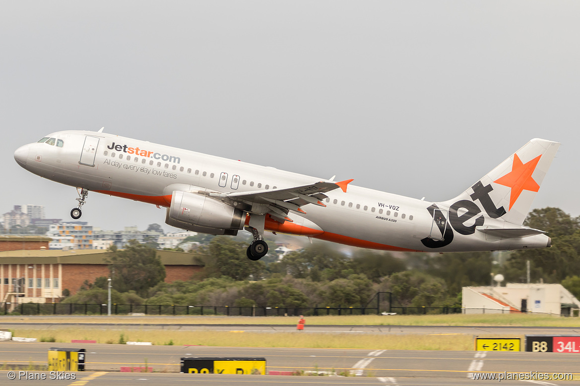 Jetstar Airways Airbus A320-200 VH-VQZ at Sydney Kingsford Smith International Airport (YSSY/SYD) Jetstar Airways Airbus A320-200 VH-VQZ at Sydney Kingsford Smith International Airport (YSSY/SYD)