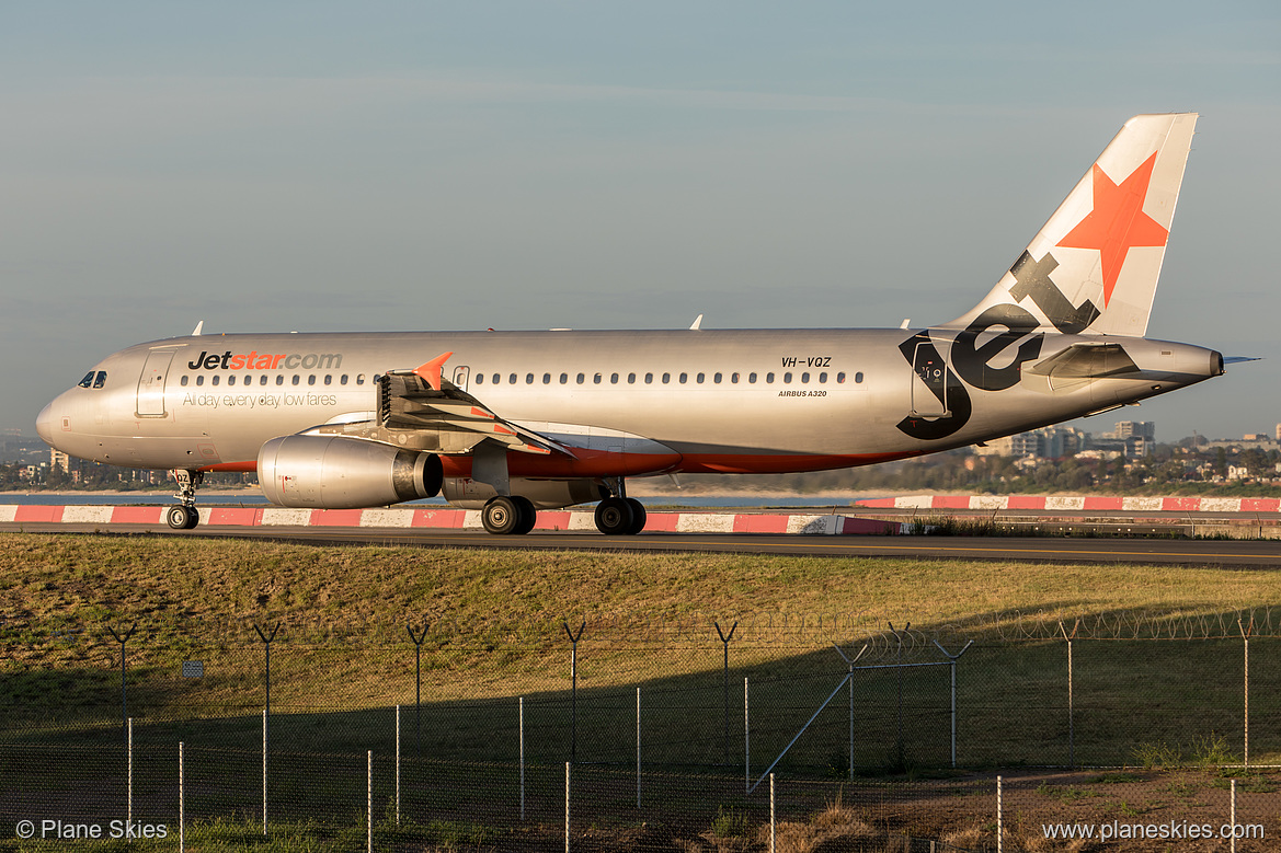 Jetstar Airways Airbus A320-200 VH-VQZ at Sydney Kingsford Smith International Airport (YSSY/SYD)