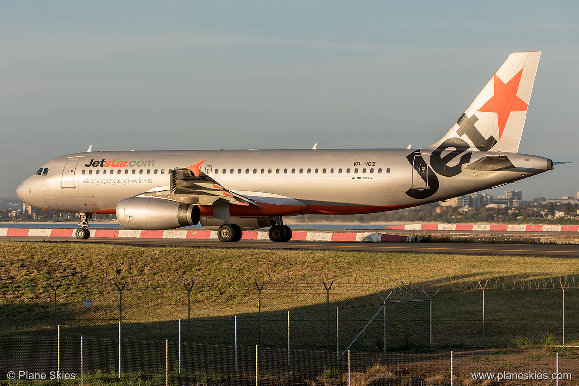 Jetstar Airways Airbus A320-200 VH-VQZ at Sydney Kingsford Smith International Airport (YSSY/SYD) Jetstar Airways Airbus A320-200 VH-VQZ at Sydney Kingsford Smith International Airport (YSSY/SYD)