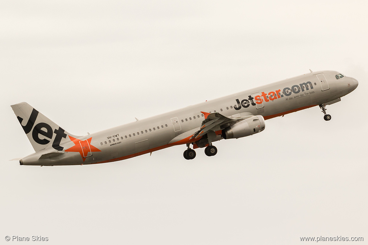 Jetstar Airways Airbus A321-200 VH-VWT at Sydney Kingsford Smith International Airport (YSSY/SYD)