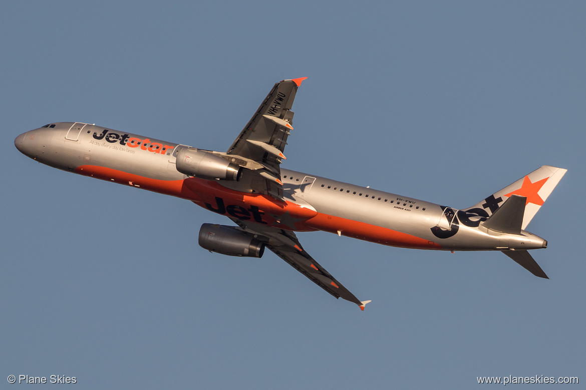Jetstar Airways Airbus A321-200 VH-VWU at Sydney Kingsford Smith International Airport (YSSY/SYD) Jetstar Airways Airbus A321-200 VH-VWU at Sydney Kingsford Smith International Airport (YSSY/SYD)