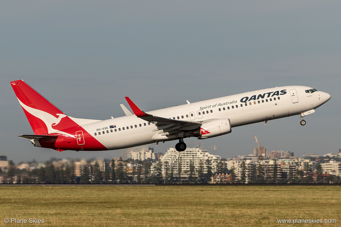 Qantas Boeing 737-800 VH-VXK at Sydney Kingsford Smith International Airport (YSSY/SYD) Qantas Boeing 737-800 VH-VXK at Sydney Kingsford Smith International Airport (YSSY/SYD)