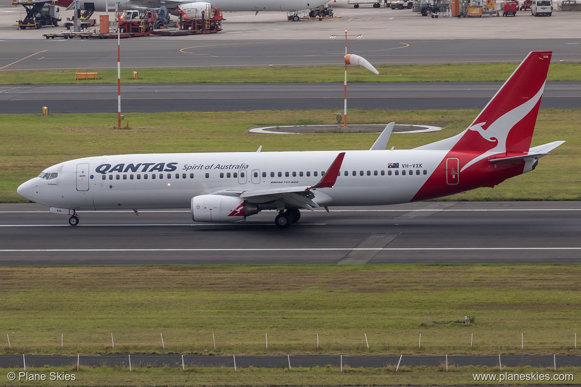 Qantas Boeing 737-800 VH-VXK at Sydney Kingsford Smith International Airport (YSSY/SYD)