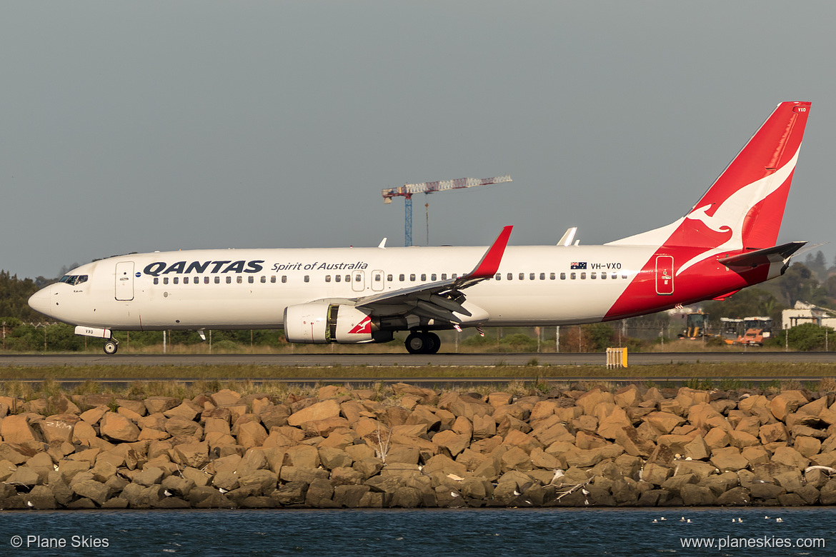 Qantas Boeing 737-800 VH-VXO at Sydney Kingsford Smith International Airport (YSSY/SYD) Qantas Boeing 737-800 VH-VXO at Sydney Kingsford Smith International Airport (YSSY/SYD)