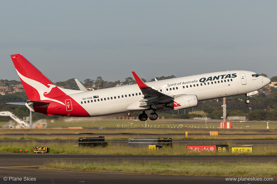 Qantas Boeing 737-800 VH-VXR at Sydney Kingsford Smith International Airport (YSSY/SYD) Qantas Boeing 737-800 VH-VXR at Sydney Kingsford Smith International Airport (YSSY/SYD)